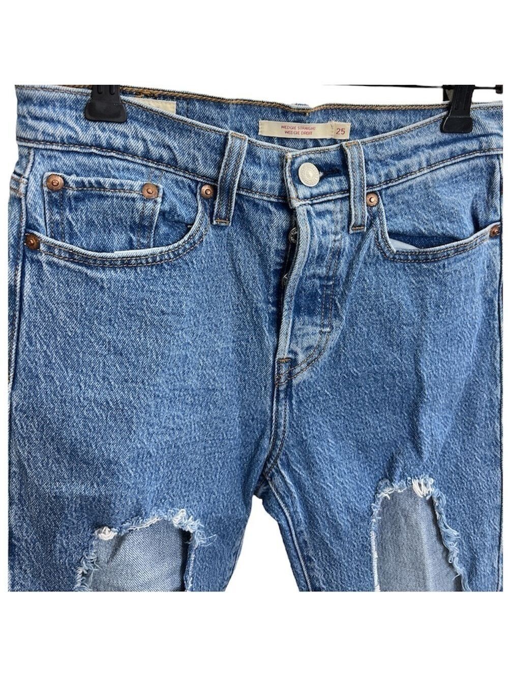 Levis Wedgie Straight Premium destroyed cropped jeans 25
